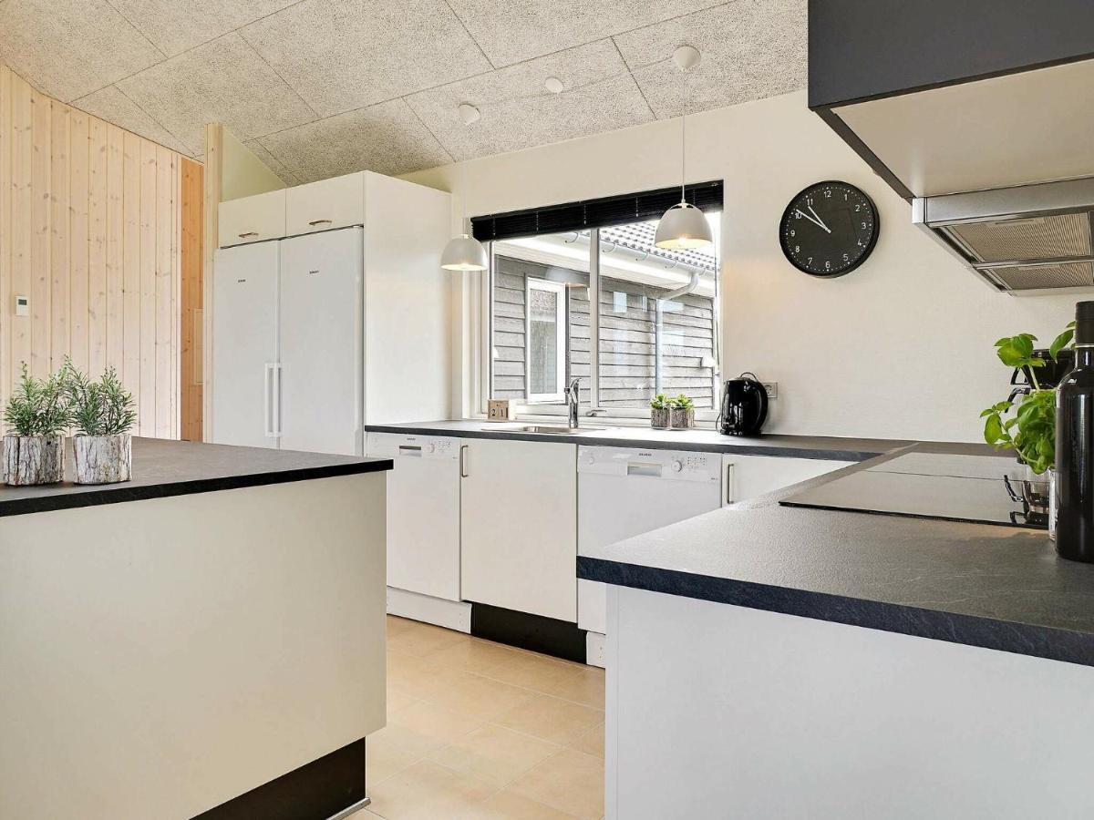 18 Person Holiday Home In Богенсе Экстерьер фото